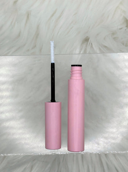 LOCKED IN LASH BONDER