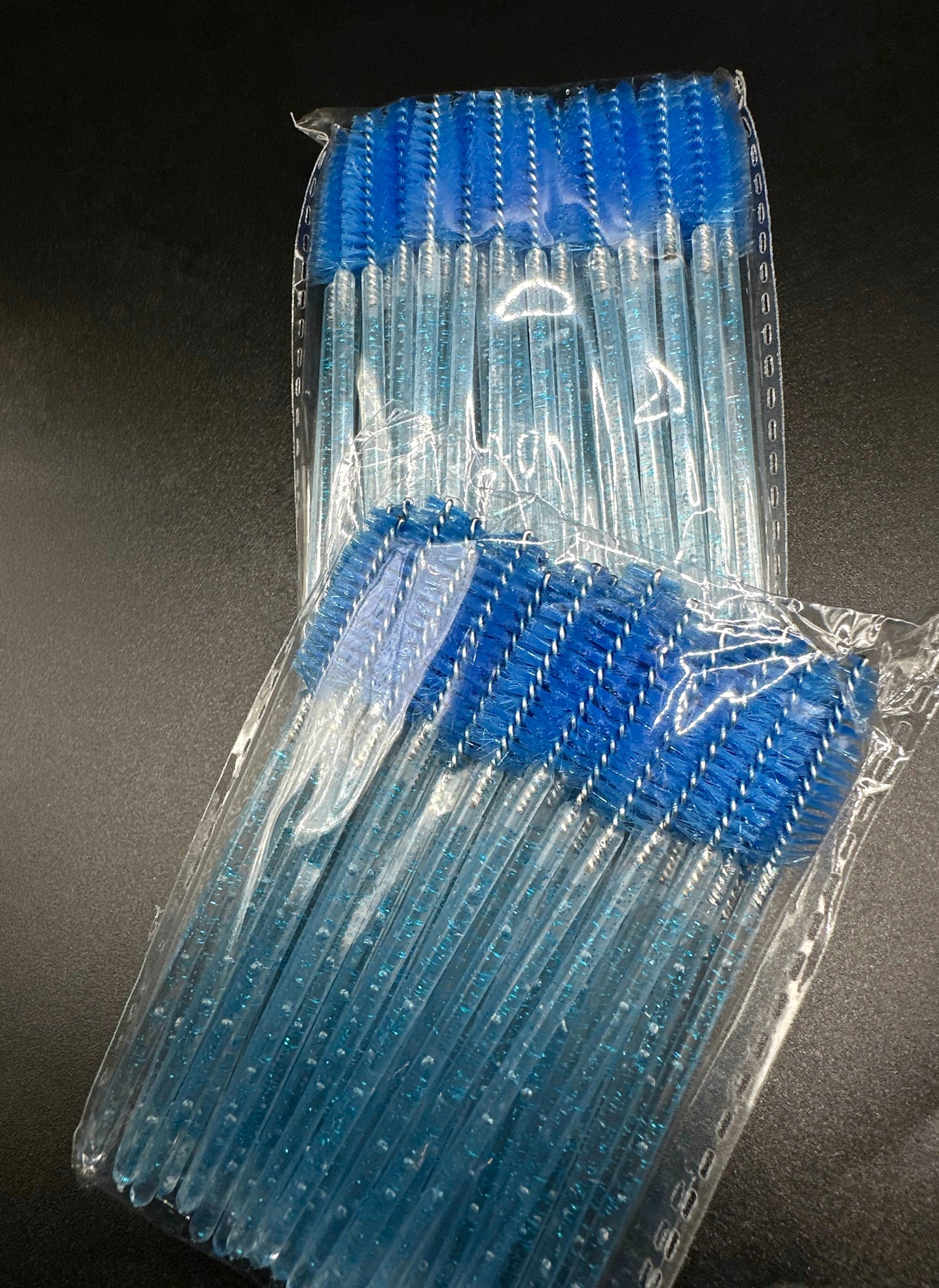 DISPOSABLE MASCARA WANDS