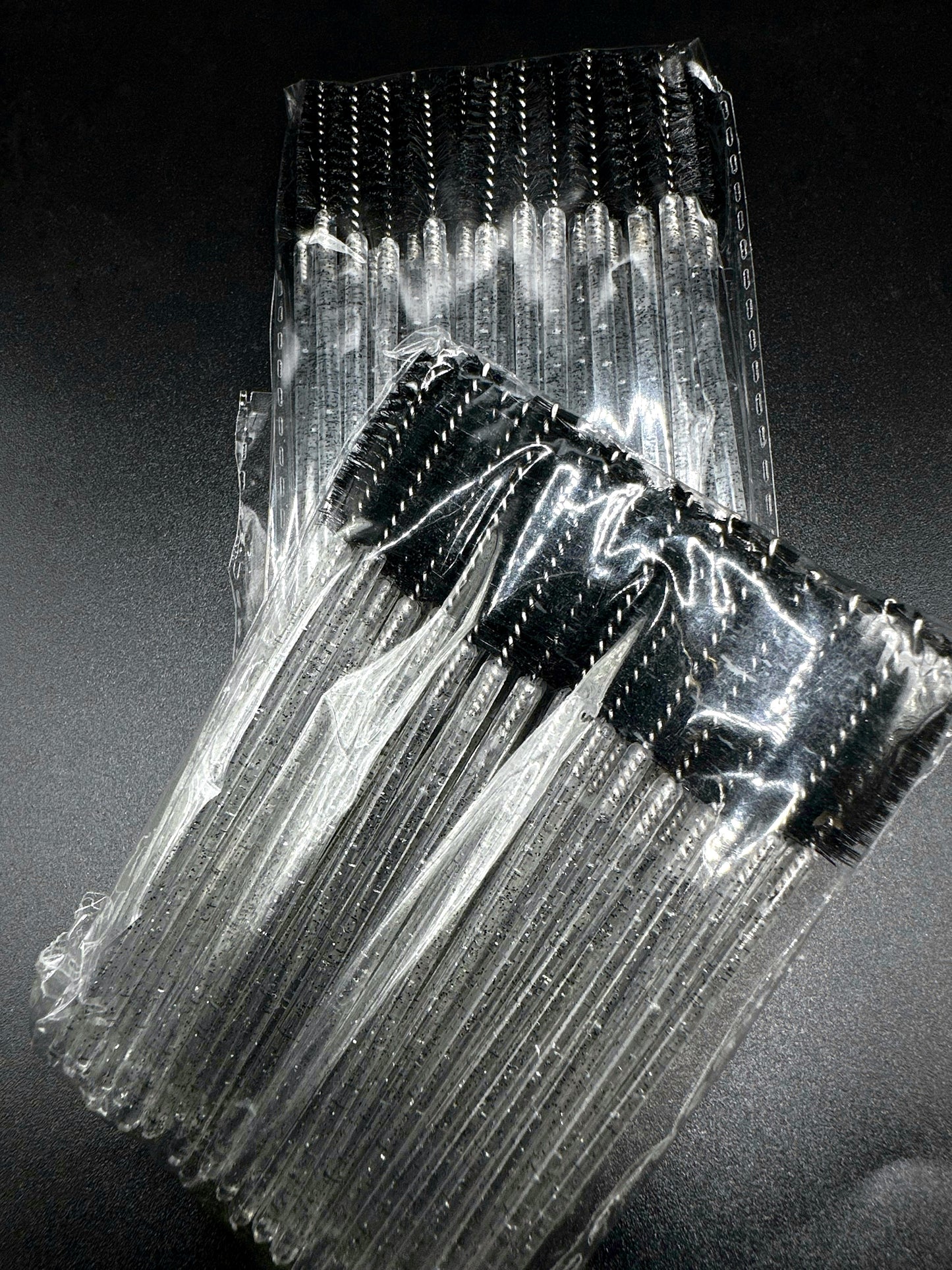 DISPOSABLE MASCARA WANDS